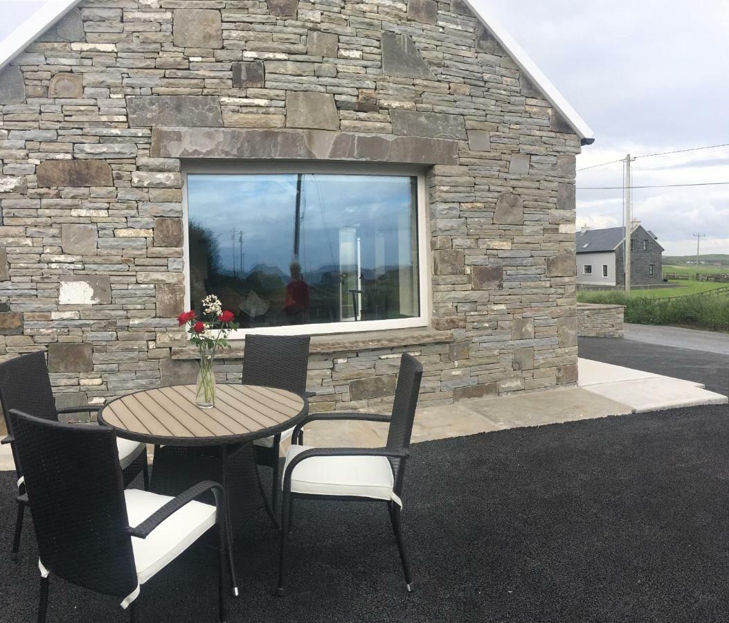 Conway'S Cottage With Sea View Nestling By Cliffs-Of-Moher Лисканнор Экстерьер фото